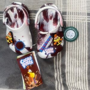 Cocoa Puffs Cereal Classic Crocs TD Toddler 5 NEW!!